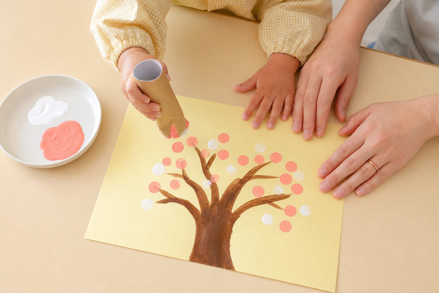 春の点々の木の製作イメージ